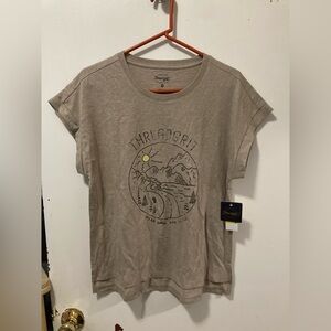 Threadgrit Graphic Women's Top T-Shirt Size Medium